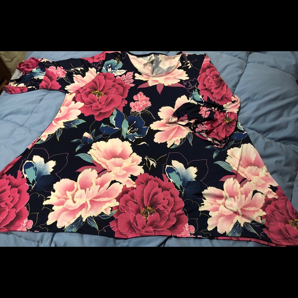 New without tags 2xl top